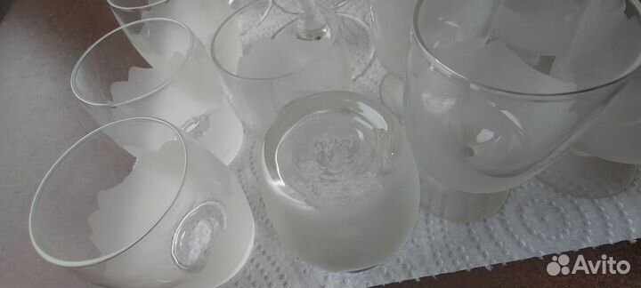 Бокалы, рюмки, чашки