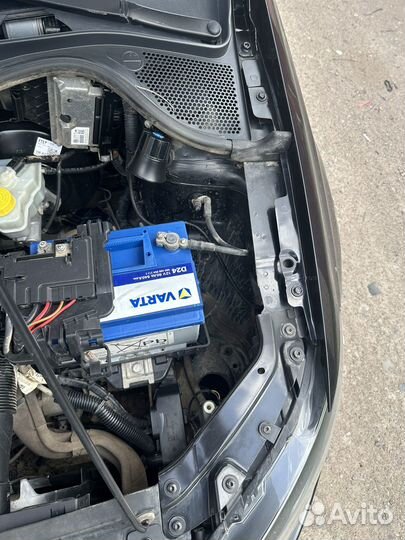 Volkswagen Polo 1.6 МТ, 2011, 100 000 км