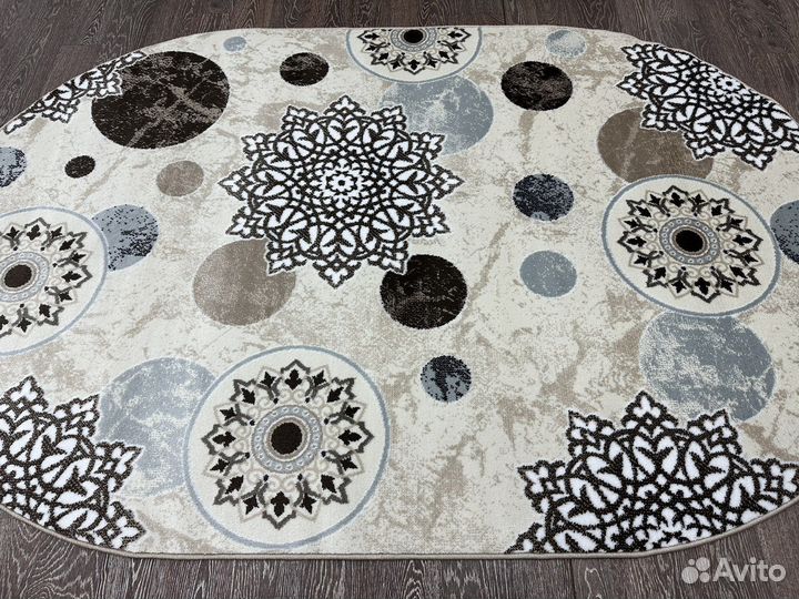 Ковер овальный 1.5*2.3 новый