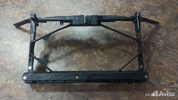 Передняя панель (телевизор) Мазда 6 GG 2002-2007