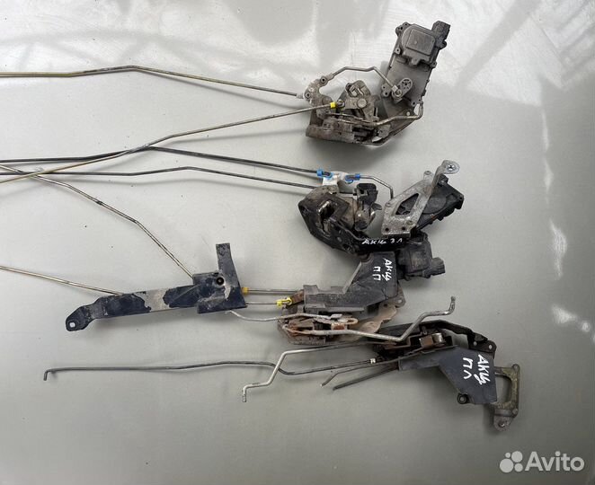 Замок двери Hyundai Accent