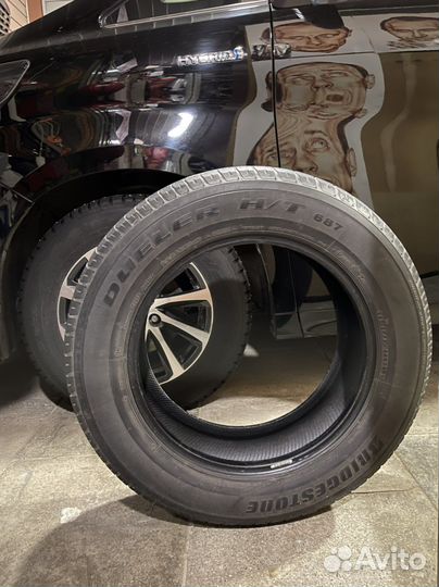 Bridgestone Dueler H/T D687 225/65 R17