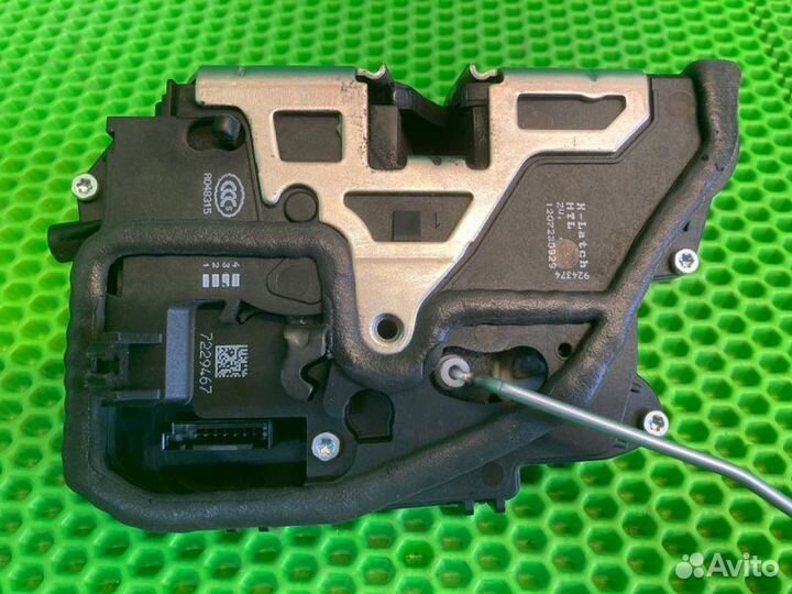 Замок боковой двери задний левый Bmw X1 E84
