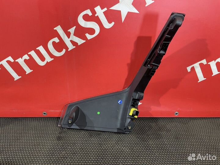 Повторитель поворота левый Renault T