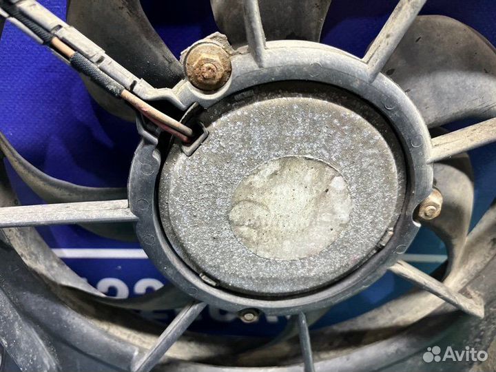 Вентилятор радиатора Volkswagen Passat