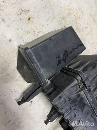 Корпус воздушного фильтра Ford Focus 1