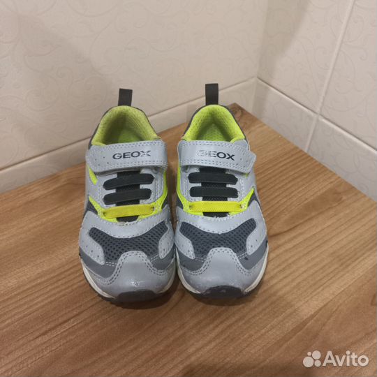 Кроссовки geox 26 для мальчика