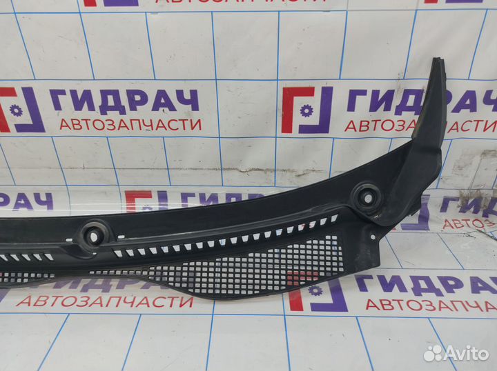 Решетка стеклоочистителя Renault Kaptur 668118163R