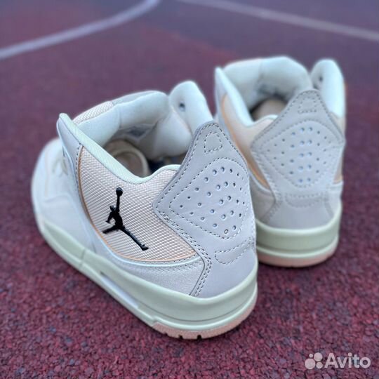 Jordan Courtside 23