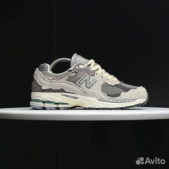 Кроссовки New Balance 2002R grey