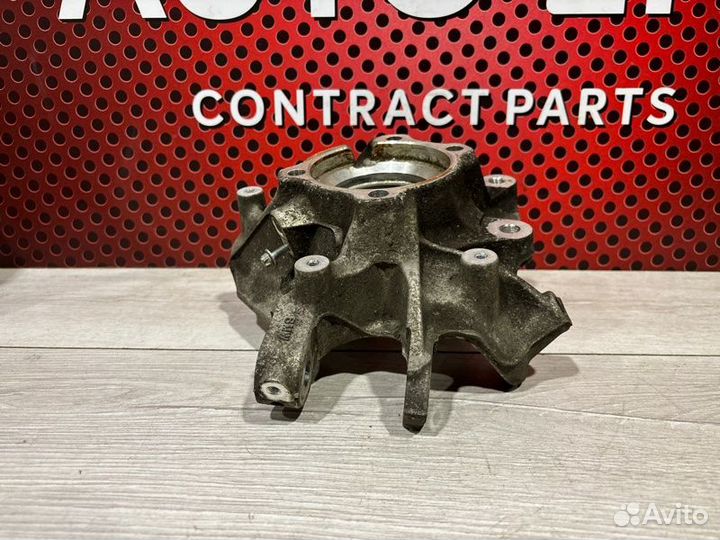 Кулак задний левый Bmw X4 G02 B58B30B 2019