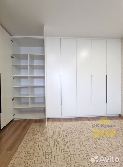 Шкаф в прихожую