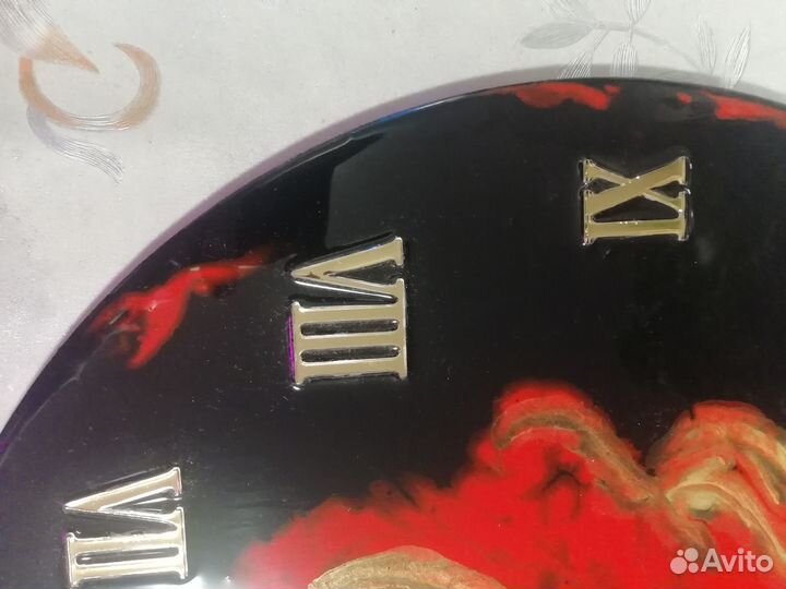 Часы из эпоксидной смолы