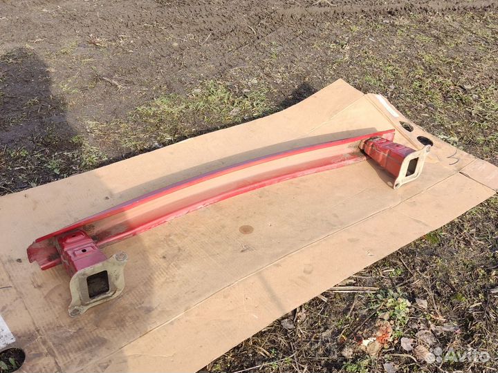 Усилитель заднего бампера на skoda fabia 2