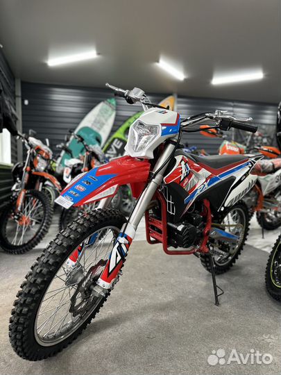 Мотоцикл кроссовый Apollo RX 250 (172FMM)