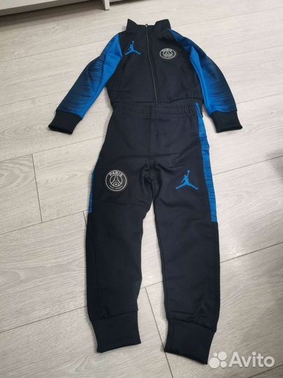 Спортивный костюм Nike 98