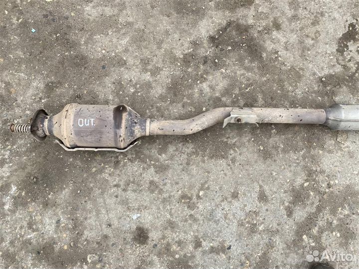 Средняя часть глушителя Mitsubishi Outlander (G