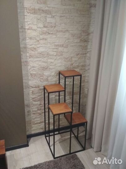 Полка для цветов напольная лофт