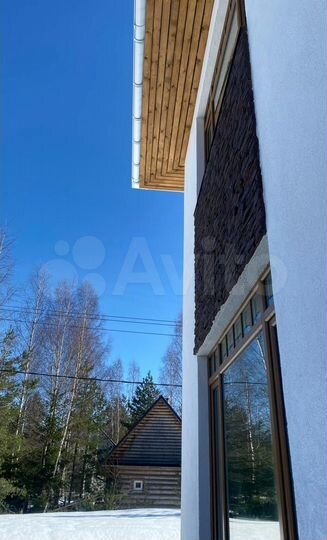 Дом 200 м² на участке 18,5 сот.