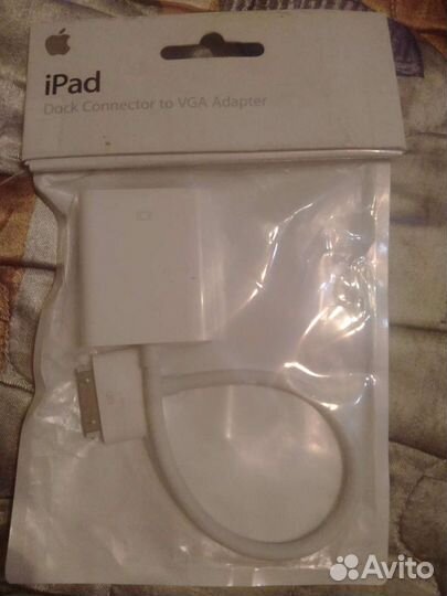 iPad Dock connector to VGA adapter