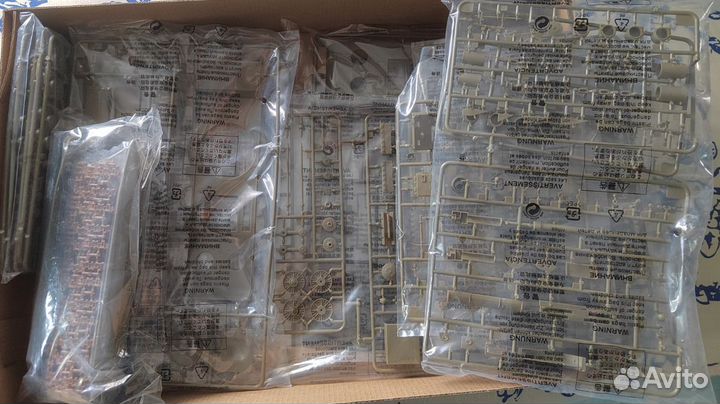 Модель Русский тяжёлый танк кв-85 Bronco