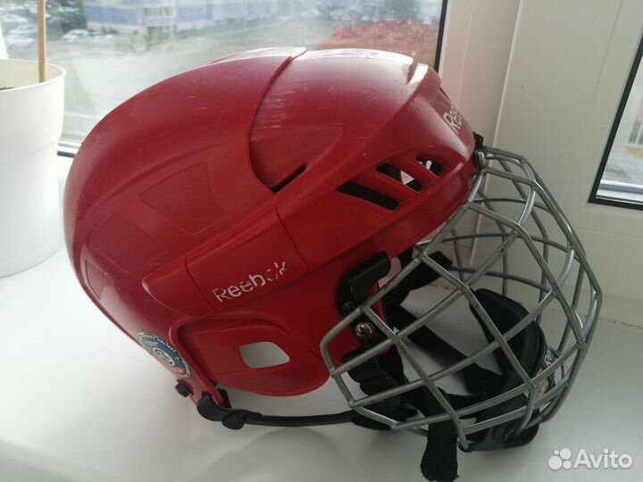 Шлем хоккейный