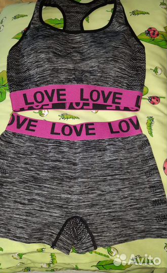 Костюм для фитнеса женский