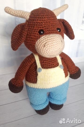 Мягкая вязаная игрушка Корова