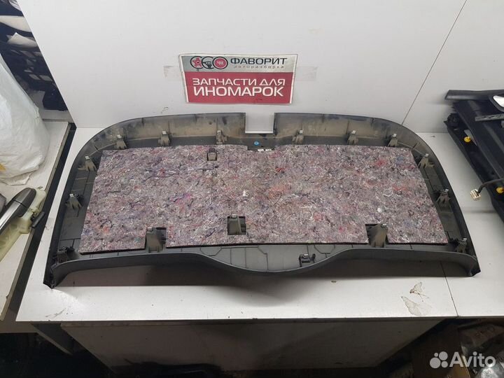 Обшивка двери/крышки багажника нижняя (Skoda Yeti)