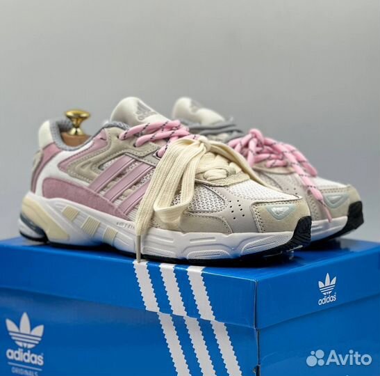 Кроссовки женские adidas