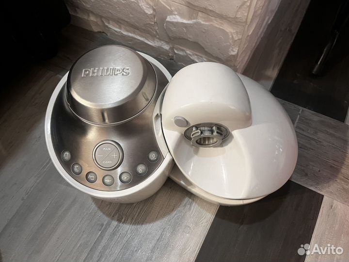 Кухонный комбайн Philips Essence HR7768