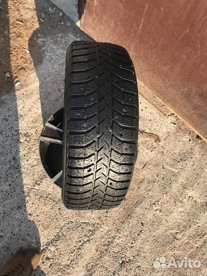 Bridgestone Ice Cruiser 7000S 185/60 R14 82T