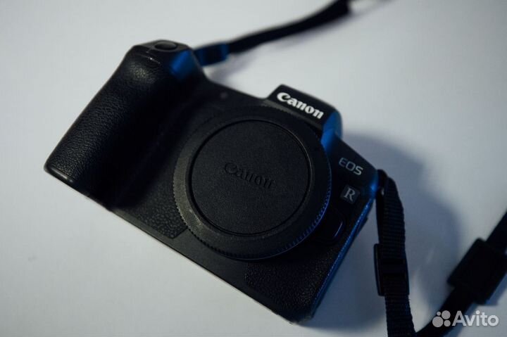Зеркальный фотоаппарат canon eos r