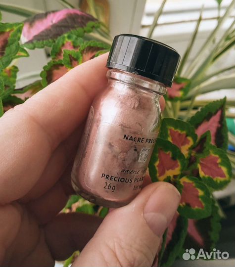 Тени рассыпчатые