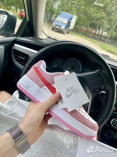 Кроссовки Nike Air Force 1 Valentine’s Day