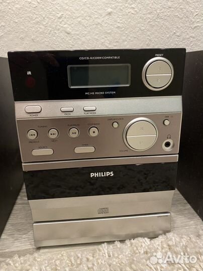 Музыкальный центр philips
