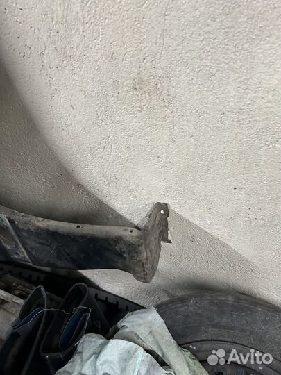 Крыло subaru legacy b10 BC/BG/BF дорест