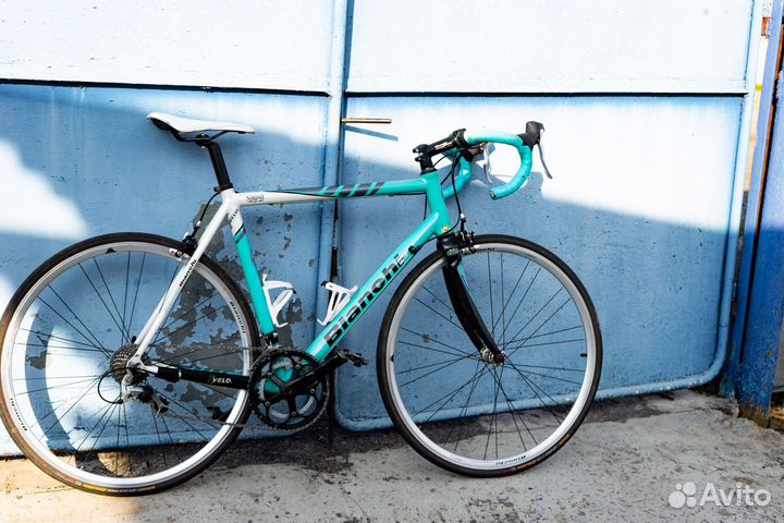 Шоссейный велосипед Bianchi Via Neron 7
