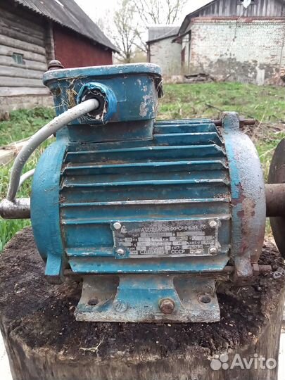 Продам электродвигатель