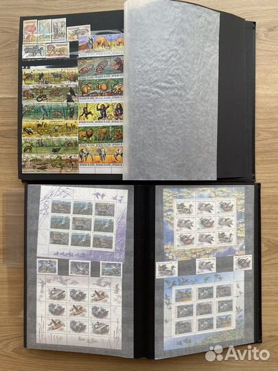Альбомы Linder 2шт с марками животные