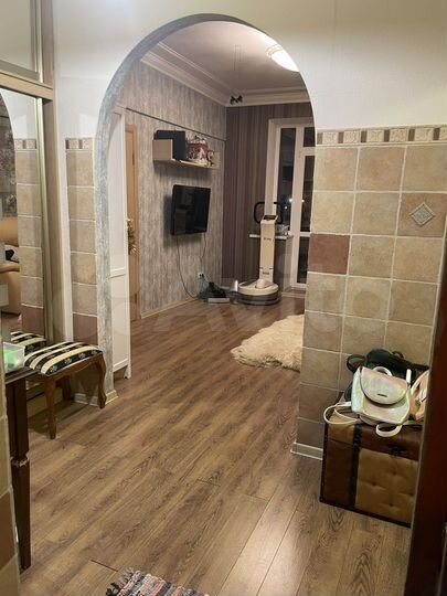 2-к. квартира, 68 м², 3/5 эт.