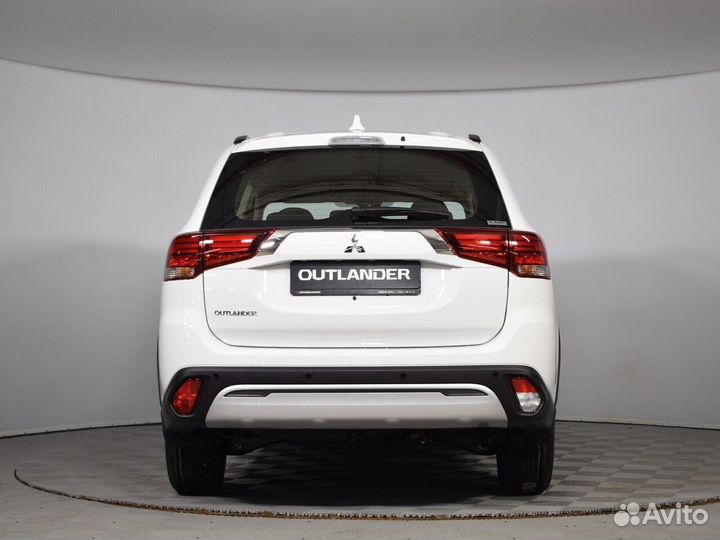 Mitsubishi Outlander 2 CVT, 2023