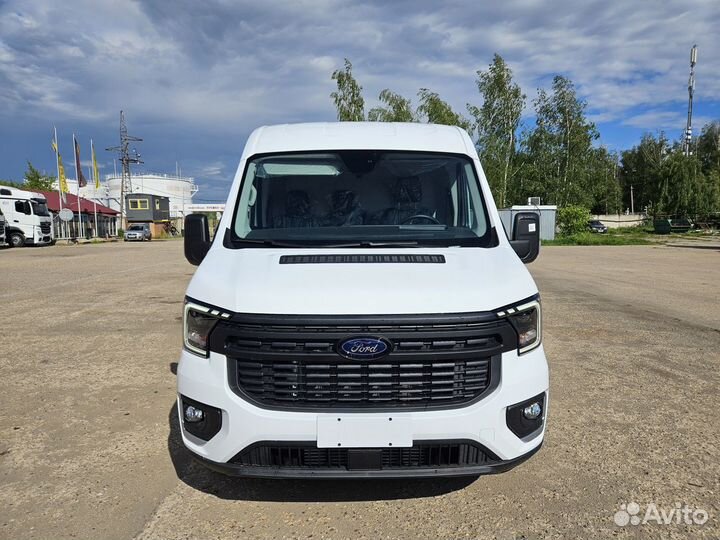 Ford Transit цельнометаллический, 2024