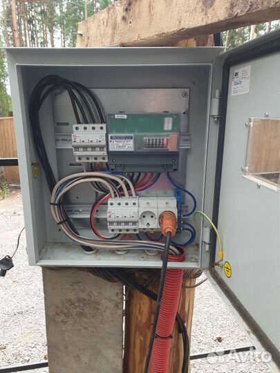 Услуги электрика и мастера на час