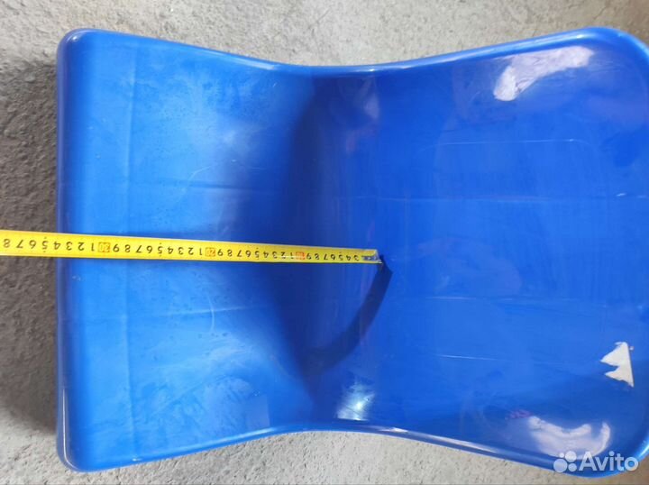 Универсальное пластиковое кресло новое