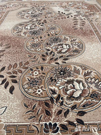 Ковер полушерстяной