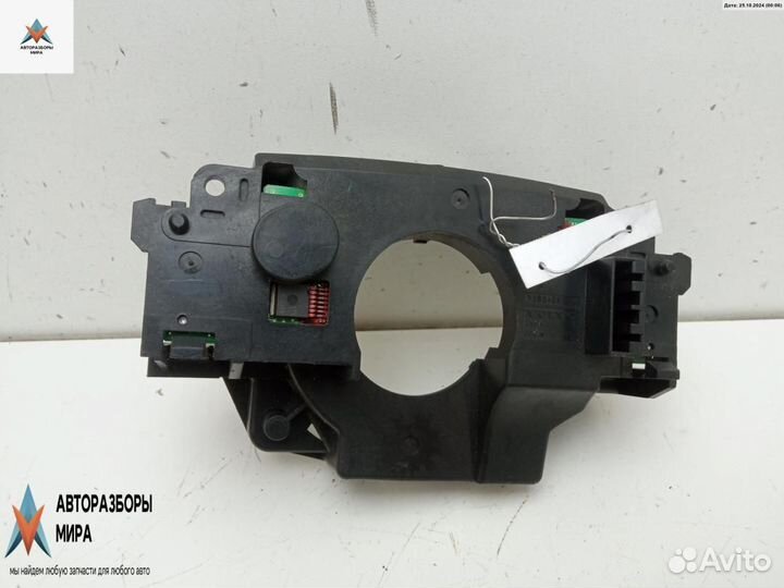 Переключатель подрулевой (стрекоза) Volvo XC90