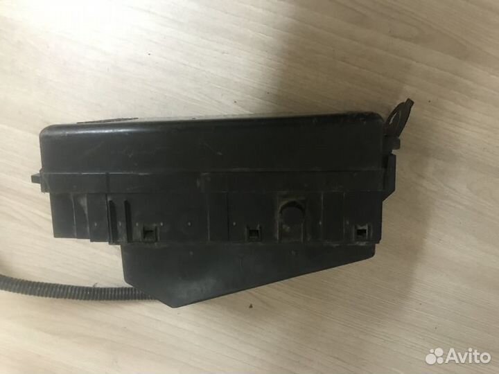 Блок предохранителей Subaru Forester SG S11 с2002