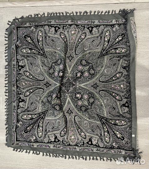 Шарфы платки палантины