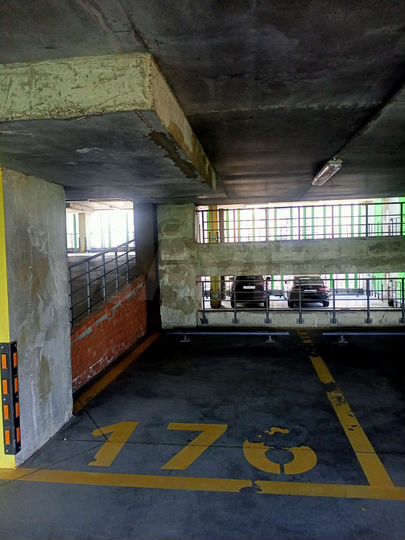 Машиноместо, 14 м²